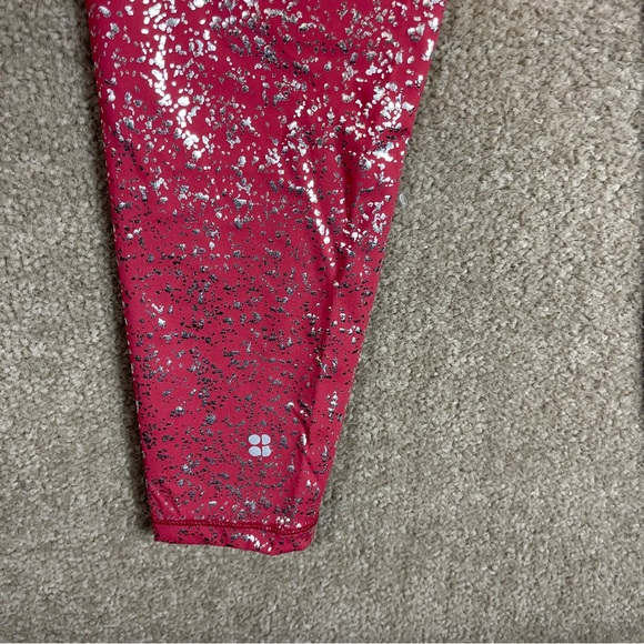 Sweaty Betty Goddess 7/8 Legging Size Medium Red Terrazzo Foil Print Workout NEW - Picture 9 of 10